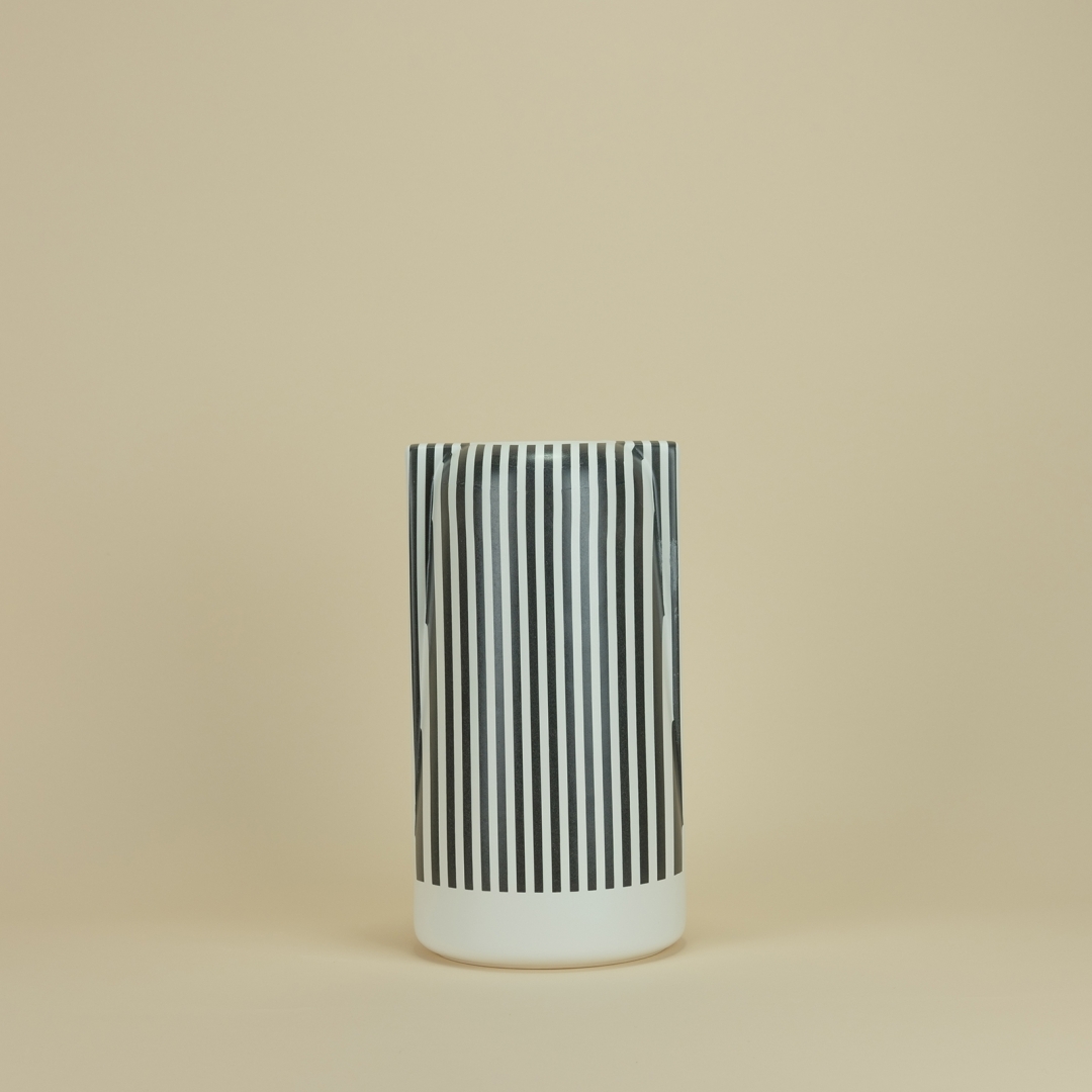 ILLUSION vases